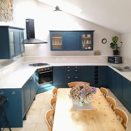Trethellan View Holiday home *